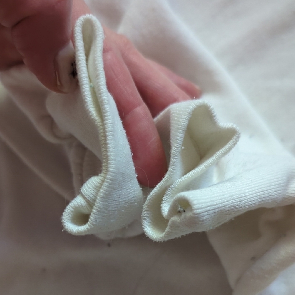 21-White Wolf Graphic Men's Sweater - Picture 4 of 5